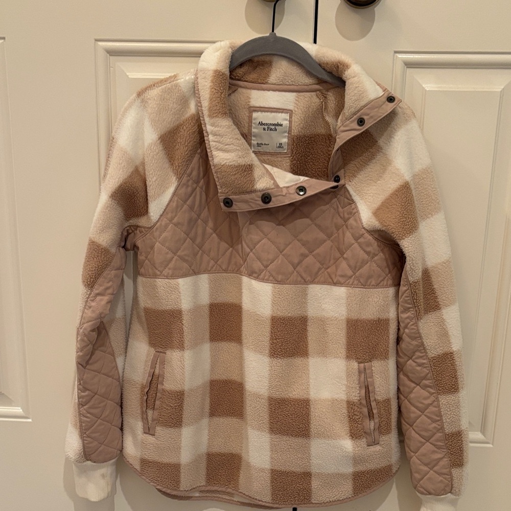 Abercrombie & Fitch Tan and Cream Teddy Jacket